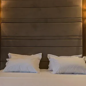 Hotel Deluxe & Executive By Rafaelo